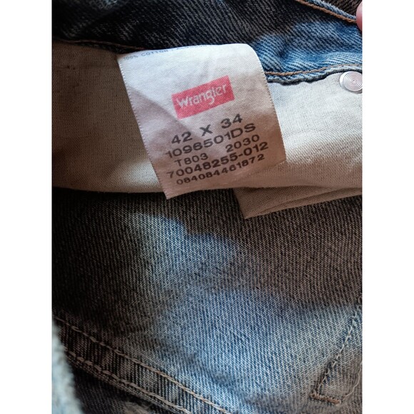 Pants 42 X 34 Wrangler Mens Thrashed Distressed Demin Jeans 5 Pocket - Picture 10 of 10